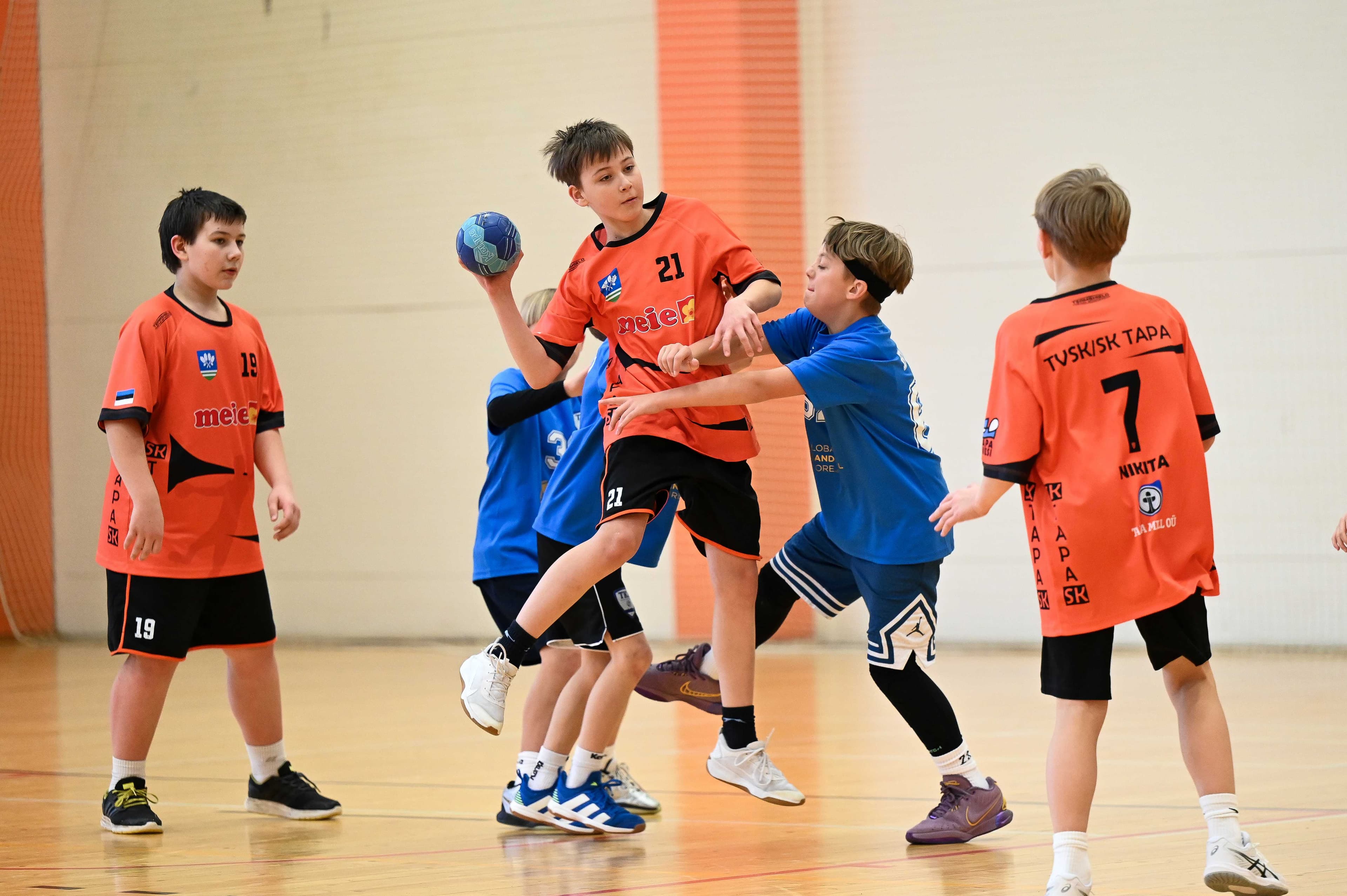 Nädalavahetusel jätkuvad Arukülas ja Kehras noormeeste U12 2025 Eesti meistrivõistlused käsipallis II etapi mängudega