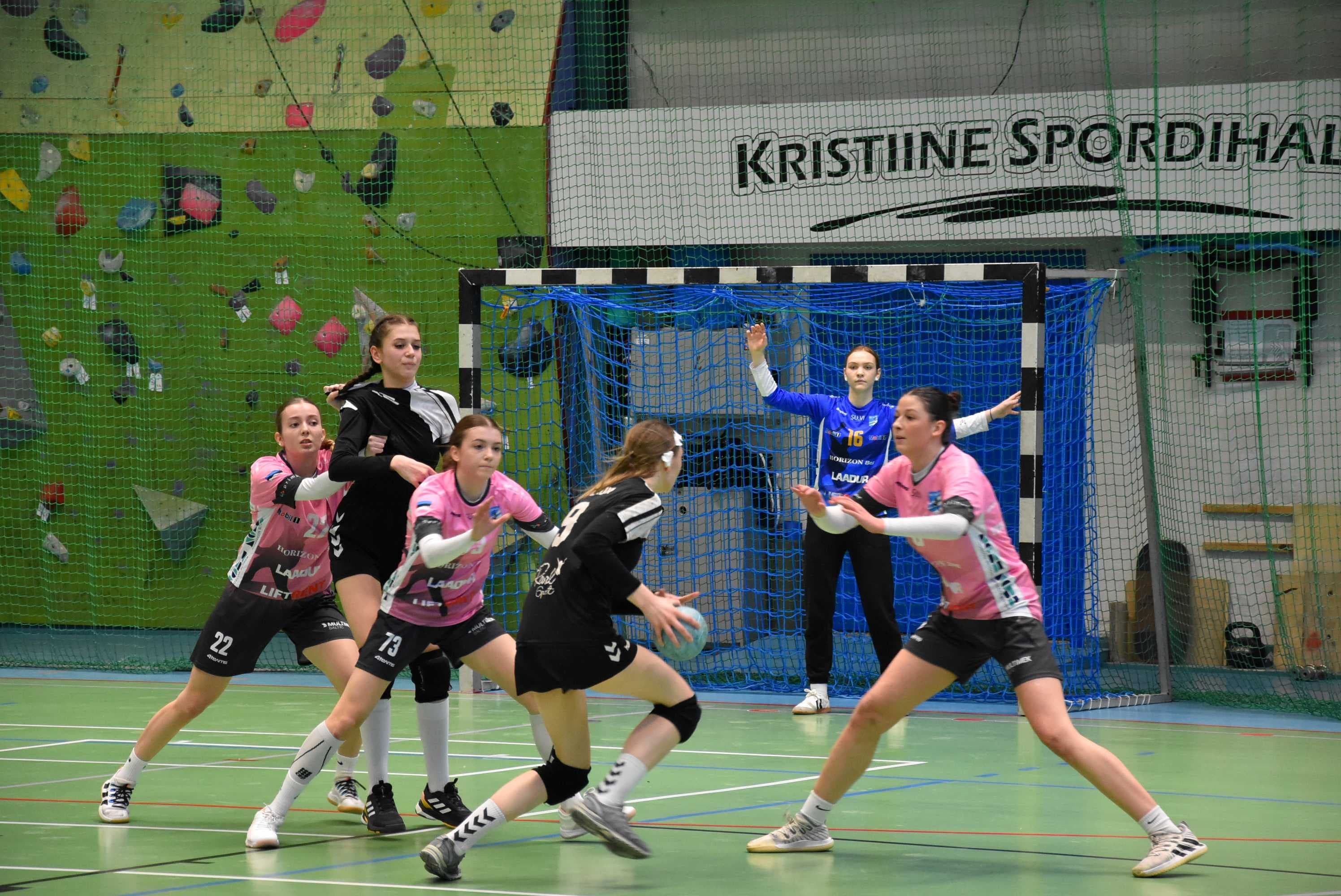 Kristiine Spordihallis jätkuvad tütarlaste U19 2025 Eesti meistrivõistluste mängud