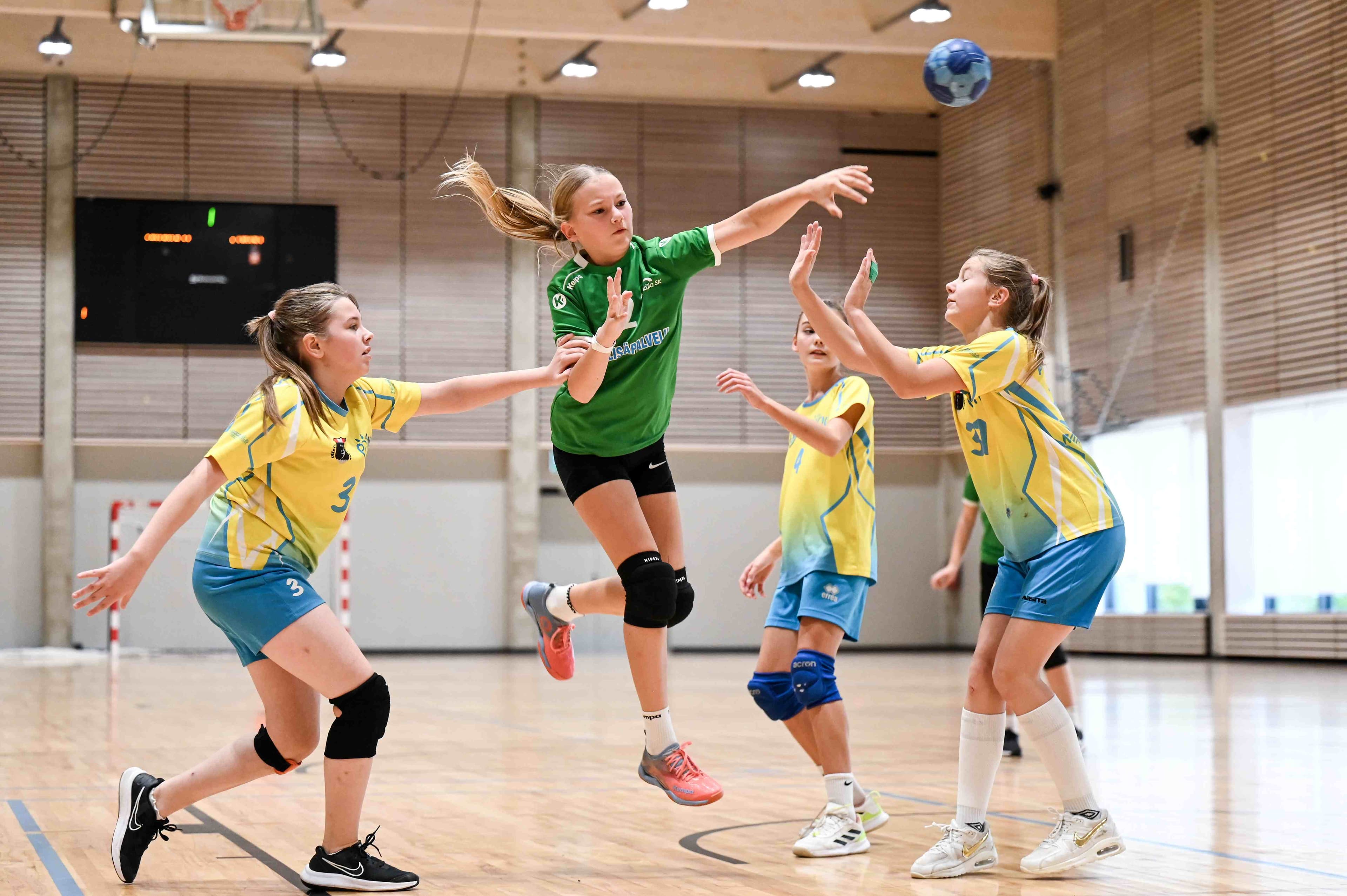 Tabasalu kooli Spordihoones alustati tütarlaste U14 2026 Eesti meistrivõistlustel I etapi mängudega