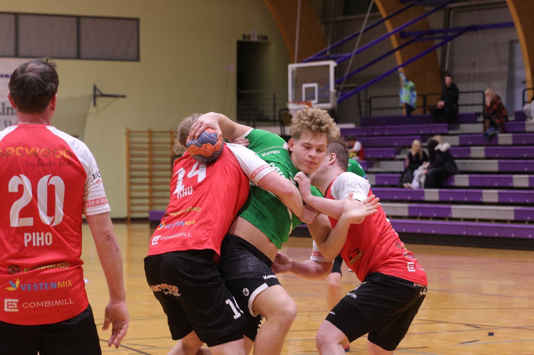 Esiliiga jutud || Veerandfinaalide asetuste eest võideldakse viimaste hetkedeni