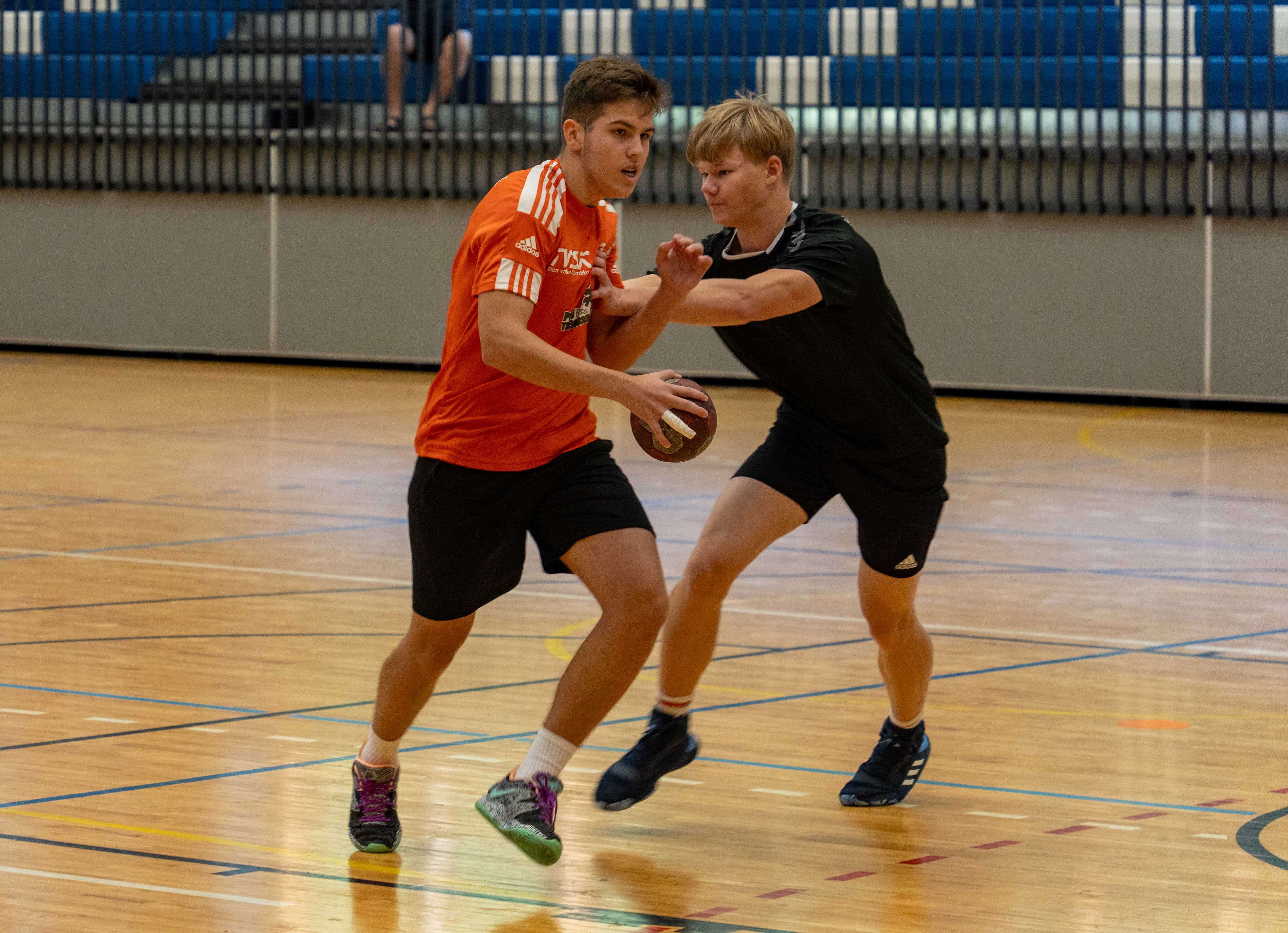 2024 Eesti meistrivõistlustel käsipallis on Viimsis noormeeste B vanuseklassi teisel etapil üks mängupäev seljataga