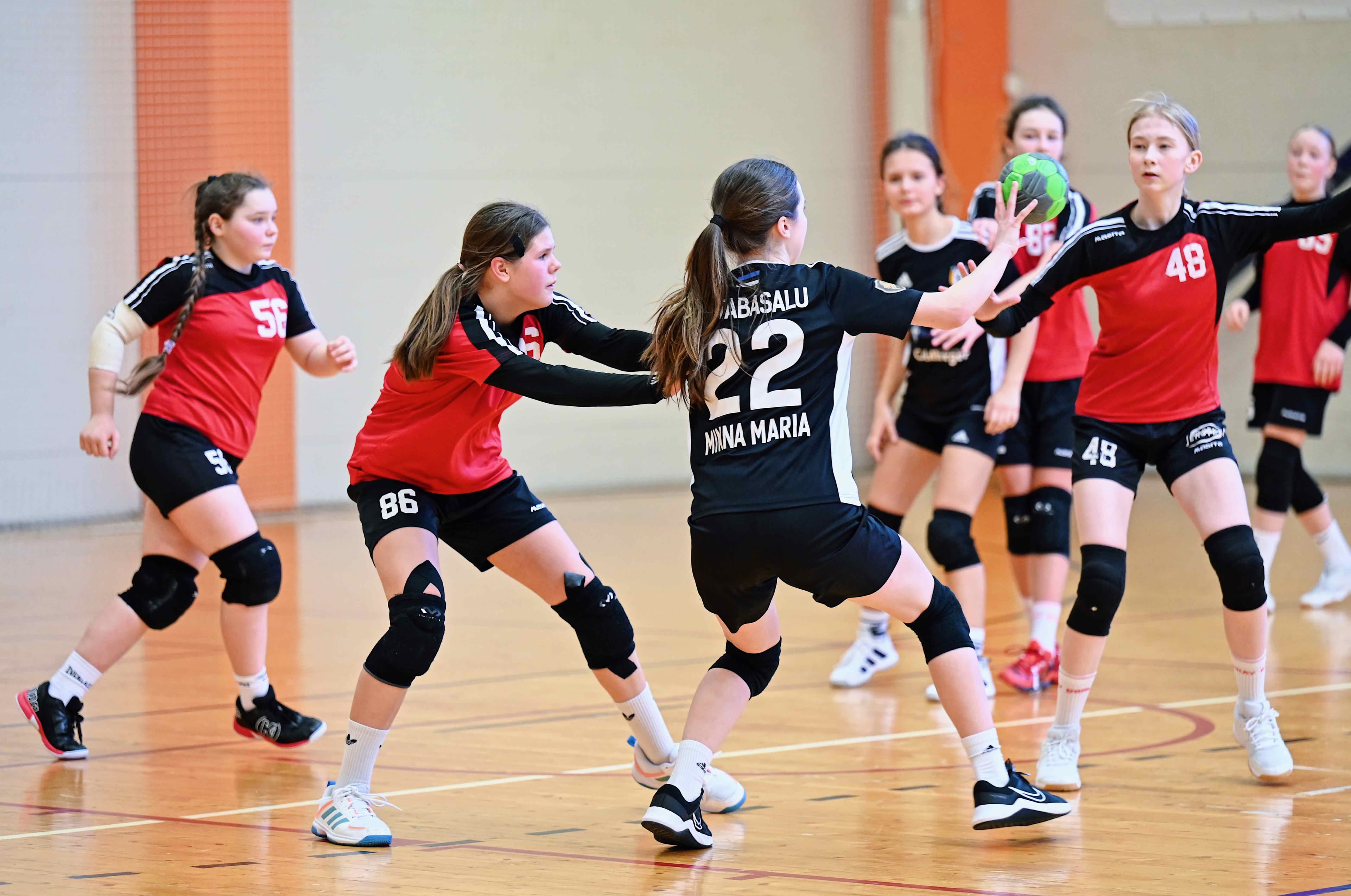 Tütarlaste D vanuseklassi 2024 Eesti meistrivõistlustel käsipallis on jäänud mängida veel viimane võistluspäev
