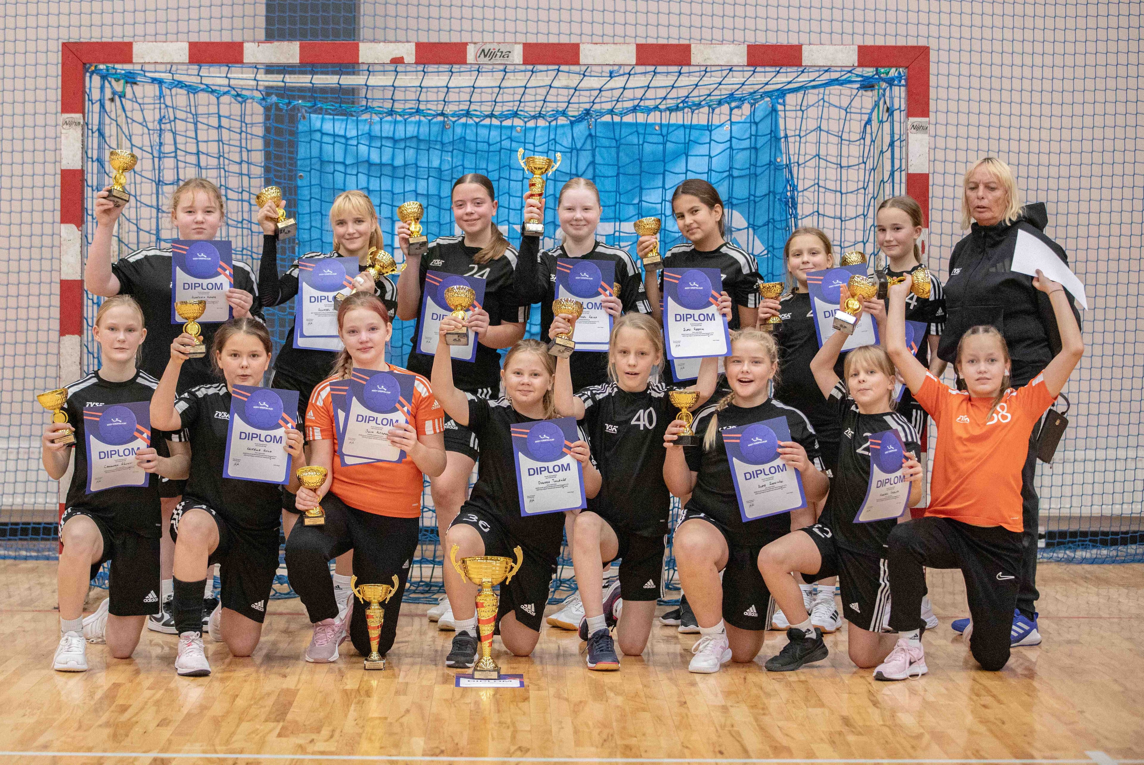 SK Tapa/Tapa valla Spordikool võistkond on 2025 Eesti karikavõitja tütarlaste U12 käsipallis