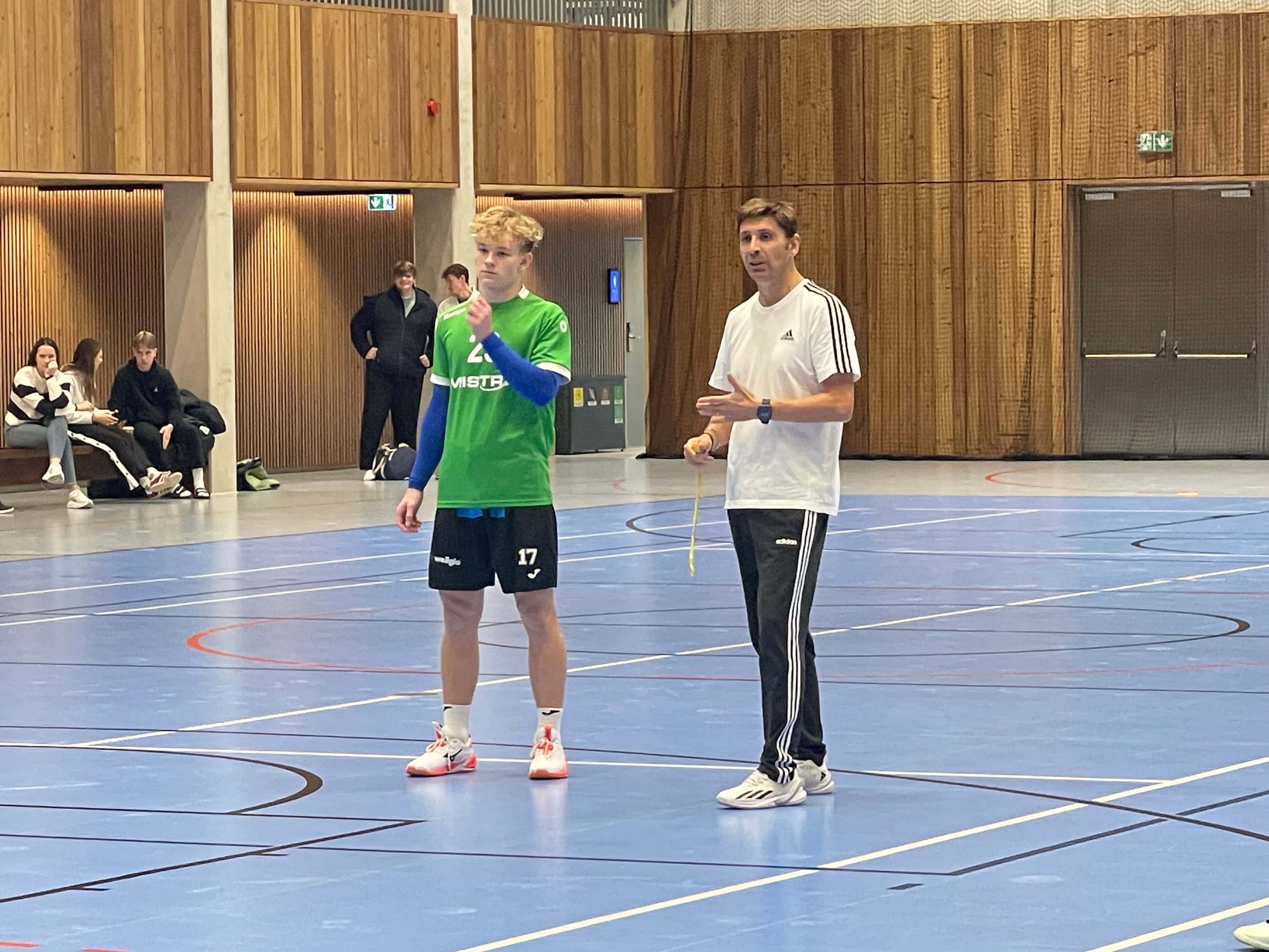 Tehvandil kogunesid noortekoondised ning koolitati treenereid: väga detailne juhendaja